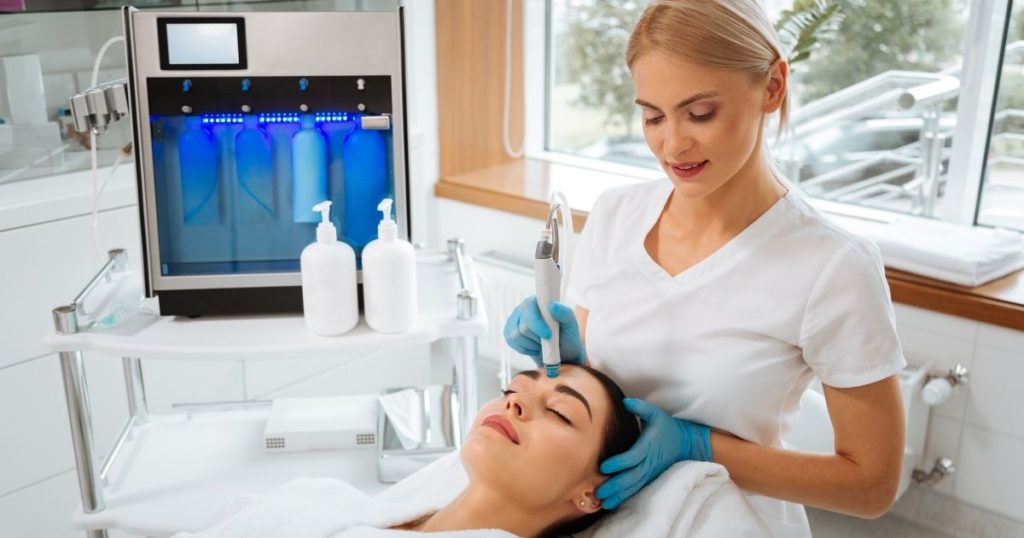 Does a HydraFacial Help With Acne Breakouts?